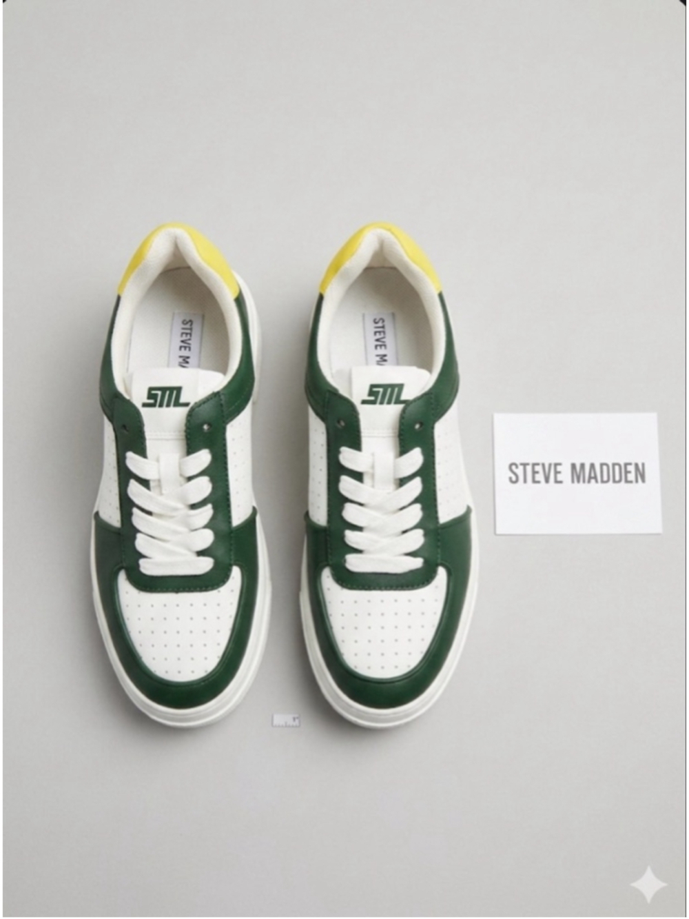 Steve Madden Green and White Ledge Sneakers Size 7